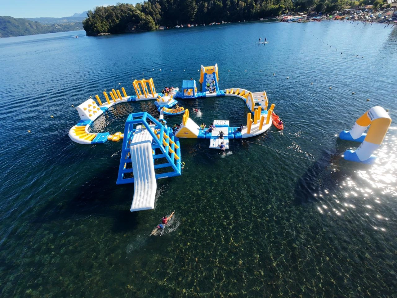 Aquapark completo con playa